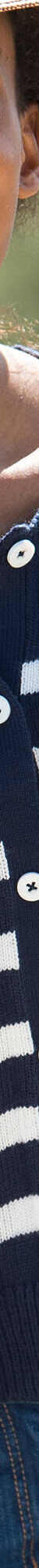 Cardigan rayé boutonné (marine / écru) Cardigan rayé boutonné (marine / écru)